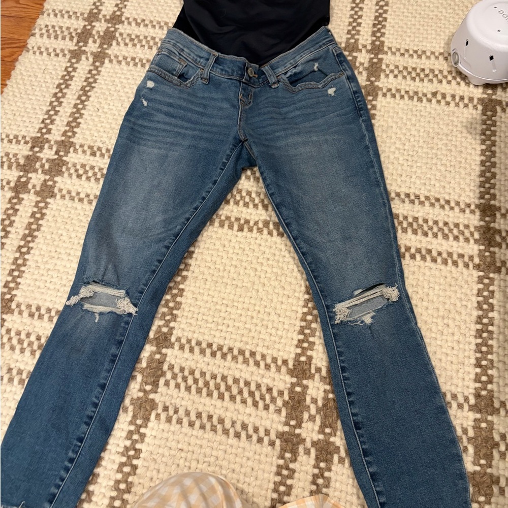 Abercrombie & Fitch Distressed Maternity Skinny Jeans
